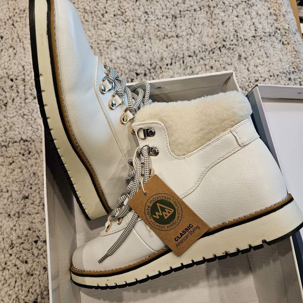 NIB White Mountain White Winter Boots with Black Sole - Size 8.5 - Picture 6 of 8